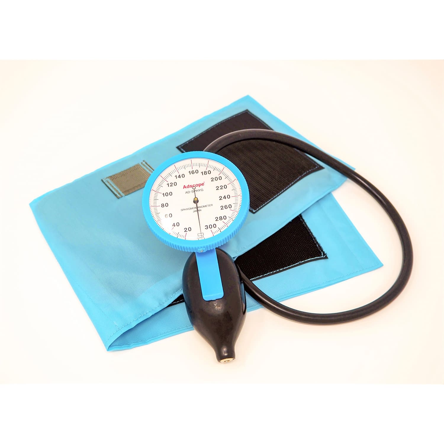 (23-7093-01)ラージゲージアネロイド血圧計 ADC-226B(ﾌﾞﾙｰ)ﾜﾝﾊﾝﾄﾞ ﾗｰｼﾞｹﾞｰｼﾞｱﾈﾛｲﾄﾞｹﾂｱﾂｹ【1台単位】【2019年カタログ商品】
